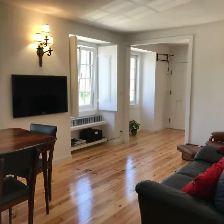 Apartment Lavra Tram Lisbon
