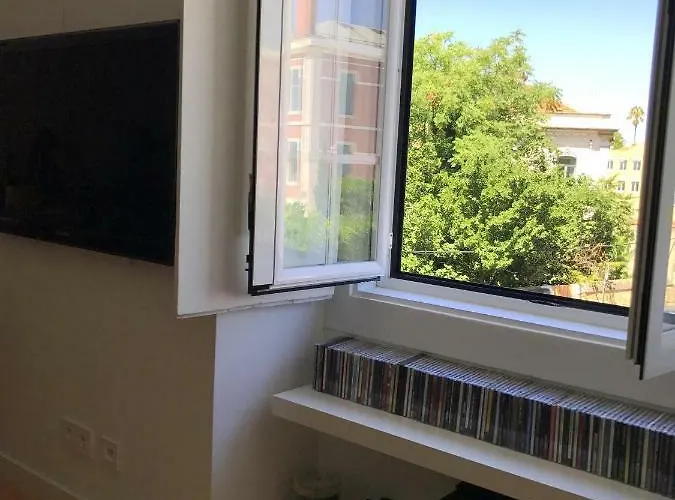 Apartment Lavra Tram Lisbon