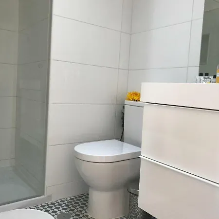 Lavra Tram ליסבון